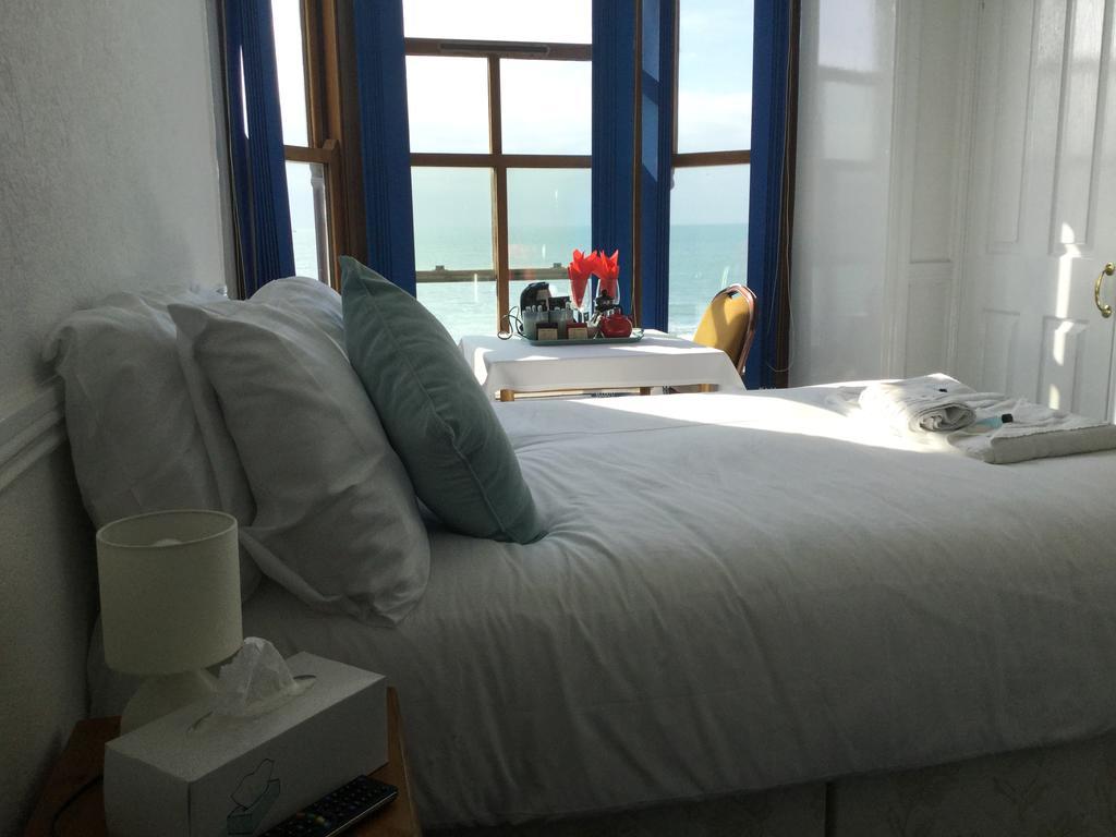 Celtic Bay Guest House Абериствіт Екстер'єр фото